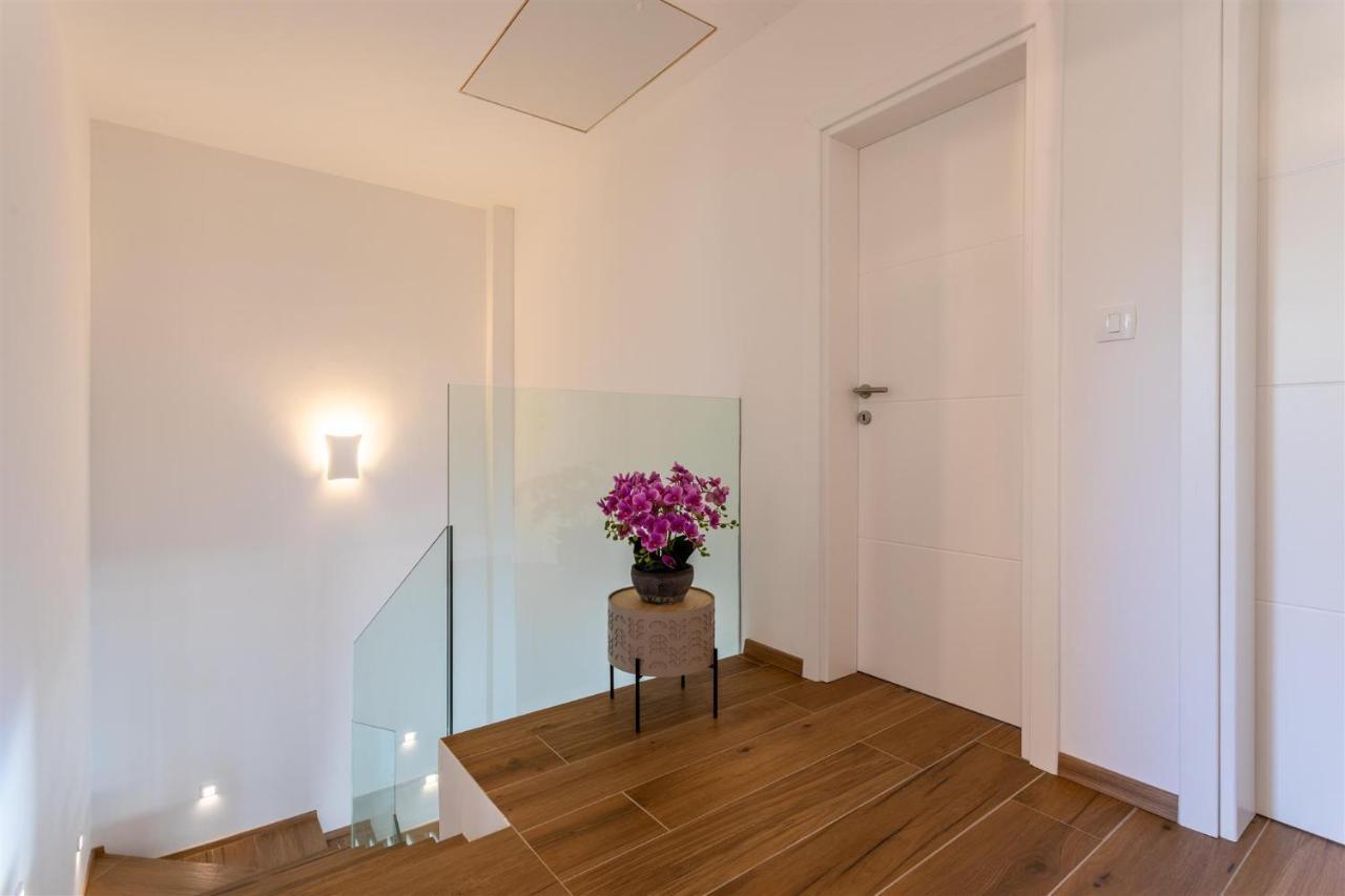Villa Manhattan Dobrinj Εξωτερικό φωτογραφία